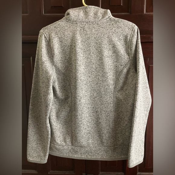 Women’s Eddie Bauer size medium, half zip - Picture 4 of 6